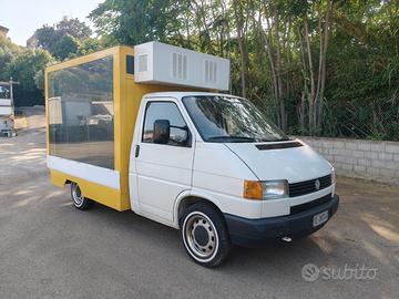 VW trasporter t4 vela pubblicitaria