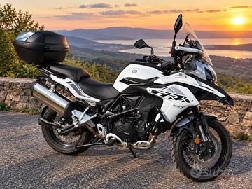 Benelli TRK 502 X 2023 solo 3100 km pari al nuovo