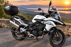 Benelli TRK 502 X 2023 solo 3100 km pari al nuovo