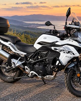 Benelli TRK 502 X 2023 solo 3100 km pari al nuovo