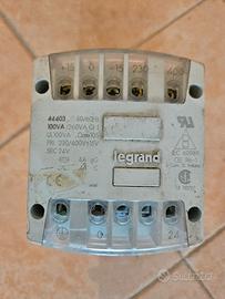 Legrand 44403 - Trasformatore 260Va/100 Va Pri. 23