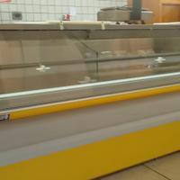 bancone  frigo 