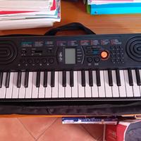 Pianola Casio SA-77