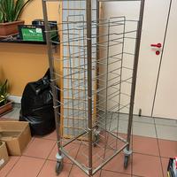 Carrello portavassoi