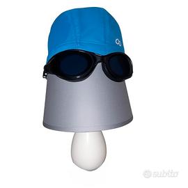 Cuffietta e occhialini nuoto