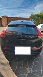 Volvo V40 nera 2000 d2 del 28.2.2017