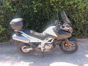 Suzuki v Strom 650 DL