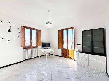 Appartamento di 90 m² con 4 locali e box auto dopp
