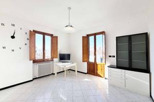 Appartamento di 90 m² con 4 locali e box auto dopp