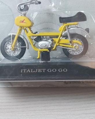 modellino  Italjet Go Go  giallo 