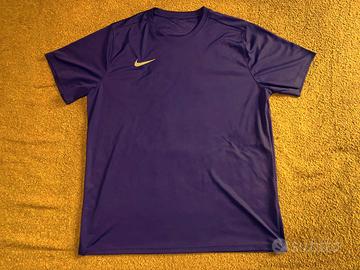 T-shirt tecnica Nike viola taglia XXL