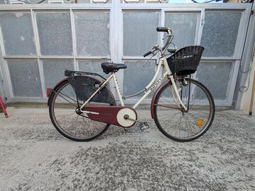 Bicicletta Roveco vintage da donna con cestino