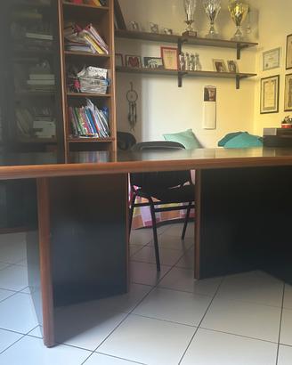 Tavolo per studio/ufficio/ sala riunioni