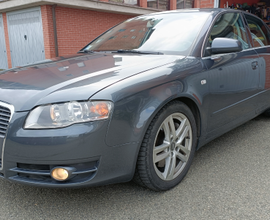 AUDI A4 2.5 TDI v6 120Kw