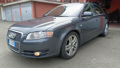 AUDI A4 2.5 TDI v6 120Kw