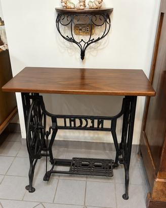 Tavolo da cucito Necchi