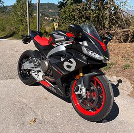 Aprilia rs 660