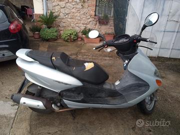 Yamaha Majestic 125