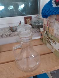caraffa di vetro con tappo 