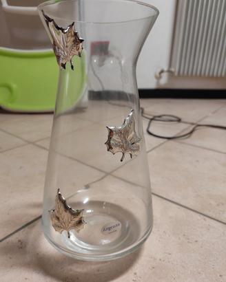 Vaso con particolari in argento