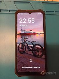 Telefono rugged OUKITEL