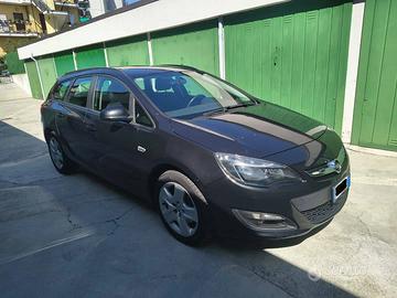Opel Astra  Sports Tourer 1.6 cdti