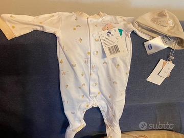 Tutina neonato con cappellino