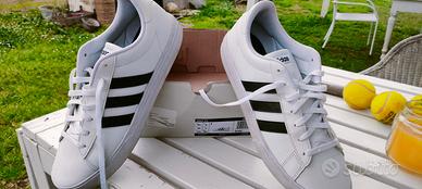 Scarpe Adidas Daily DB0160 Sneakers basse