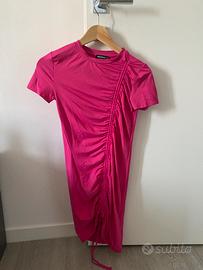 Abito fuxia