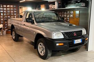 Mitsubishi l200 2002