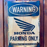 Honda parking stampa su legno 19x28 cm.