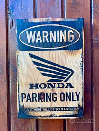 Honda parking stampa su legno 19x28 cm.