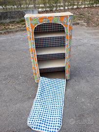 Mobiletto per campeggio 