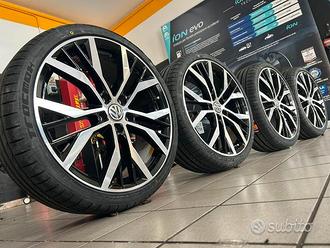 Cerchi in lega 19 originali golf 7 con gomme