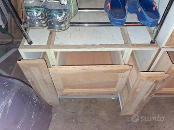 mobiletti grezzi con anta in legno