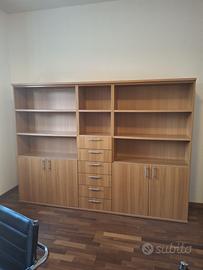 Libreria ufficio moderna con cassetti e ante