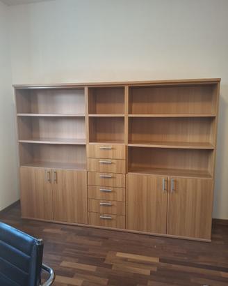 Libreria ufficio moderna con cassetti e ante