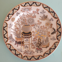 Piatto decorato a mano