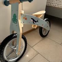 Bicicletta in legno