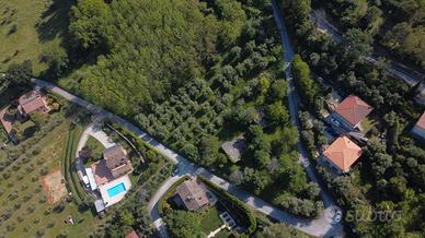 Terreno con cubatura edificabile a Pollenza (MC)