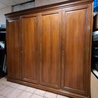 armadio in legno