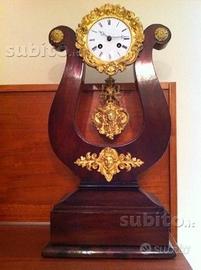 Pendola francese lyra del 1800