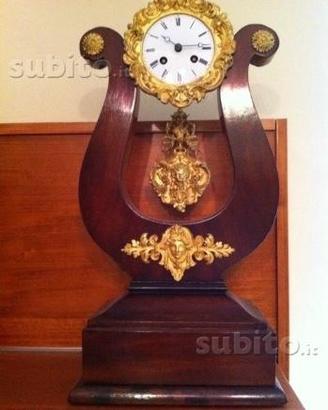Pendola francese lyra del 1800