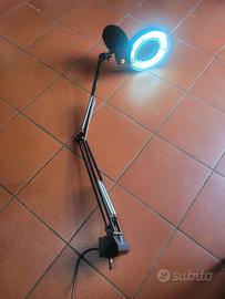 lampada neon con lente di ingrandimento 