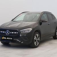 MERCEDES-BENZ GLA 200 D 150CV AUT