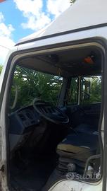 Nissan atleon furgone con sponda 