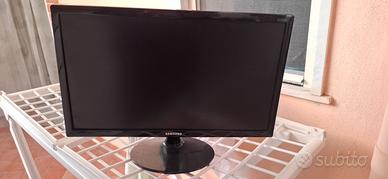 Monitor samsung computer fisso tastiera e mouse