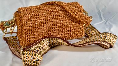 Borsa Uncinetto - Baguette Shiny Fire