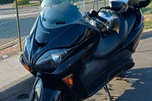 Honda forza 250