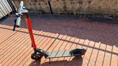 Monopattino elettrico Lombardo X21